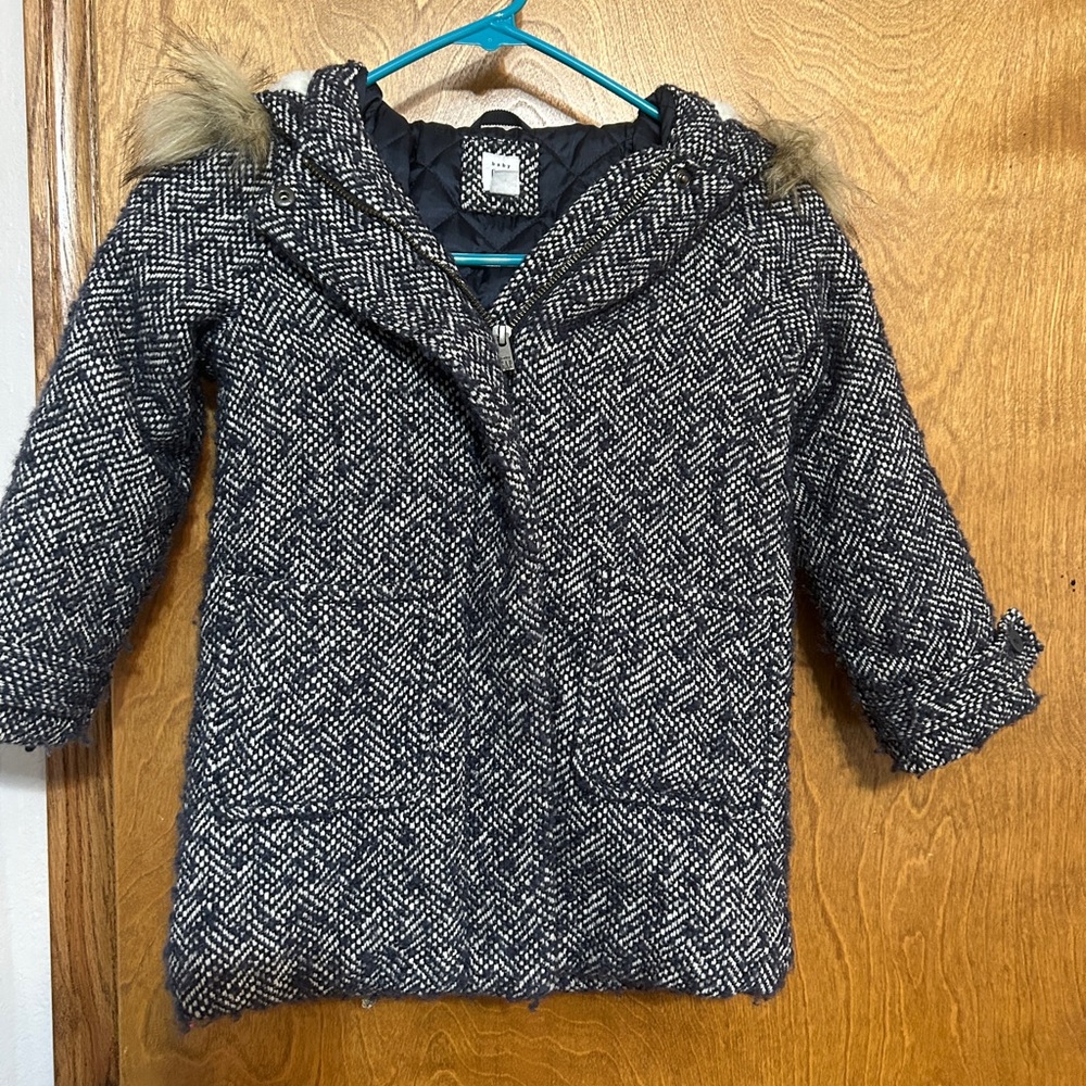 Girls size 5 Gap winter coat